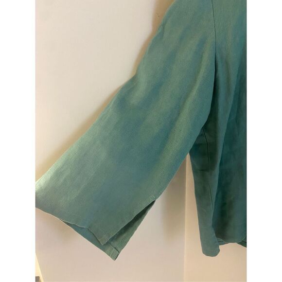 Orvis top shirts buttons small green 100 linen white translucent buttons #70534 - Picture 3 of 8